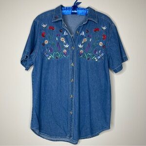 Vintage Lightweight Denim Embroidered Short Sleeve Button Down Shirt